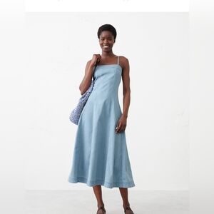 Banana Republic‎ Light Blue Denim Seamed Midi Dress